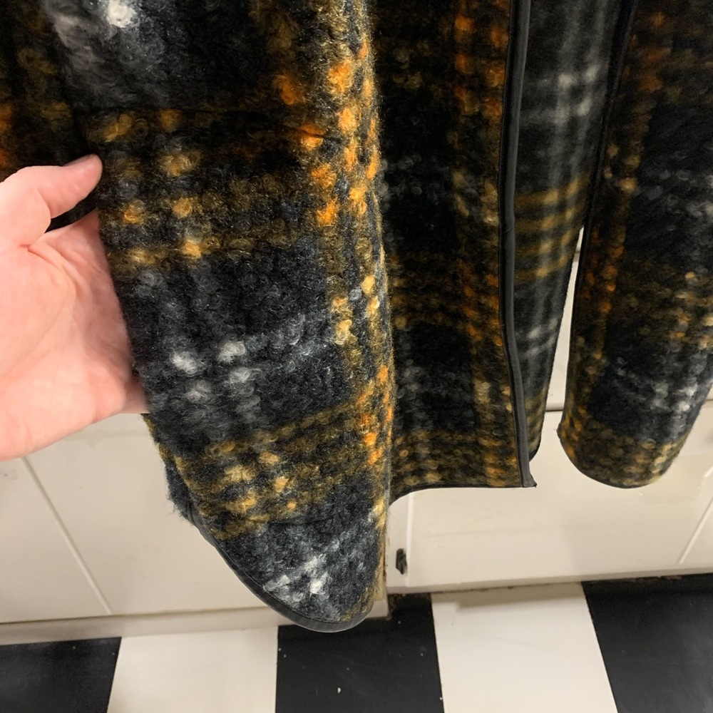 Fall jacket - Picture 3 of 3
